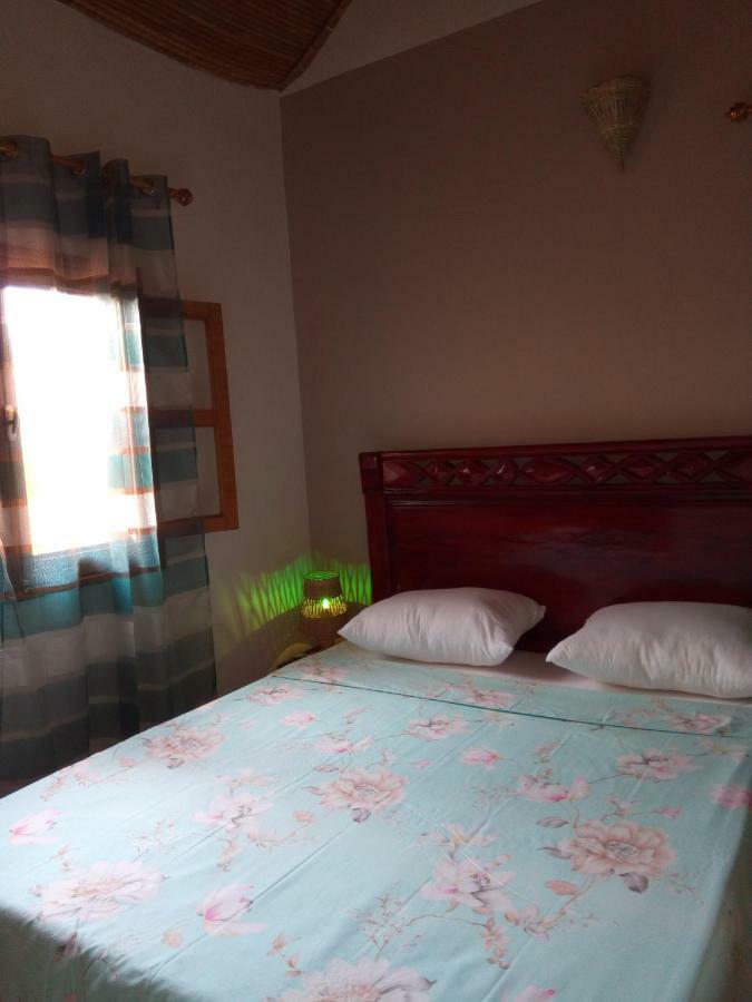 Bed and Breakfast Chez Coumba et Daniel à Saly Portudal Extérieur photo