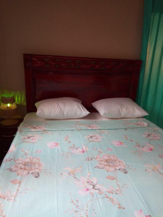 Bed and Breakfast Chez Coumba et Daniel à Saly Portudal Extérieur photo
